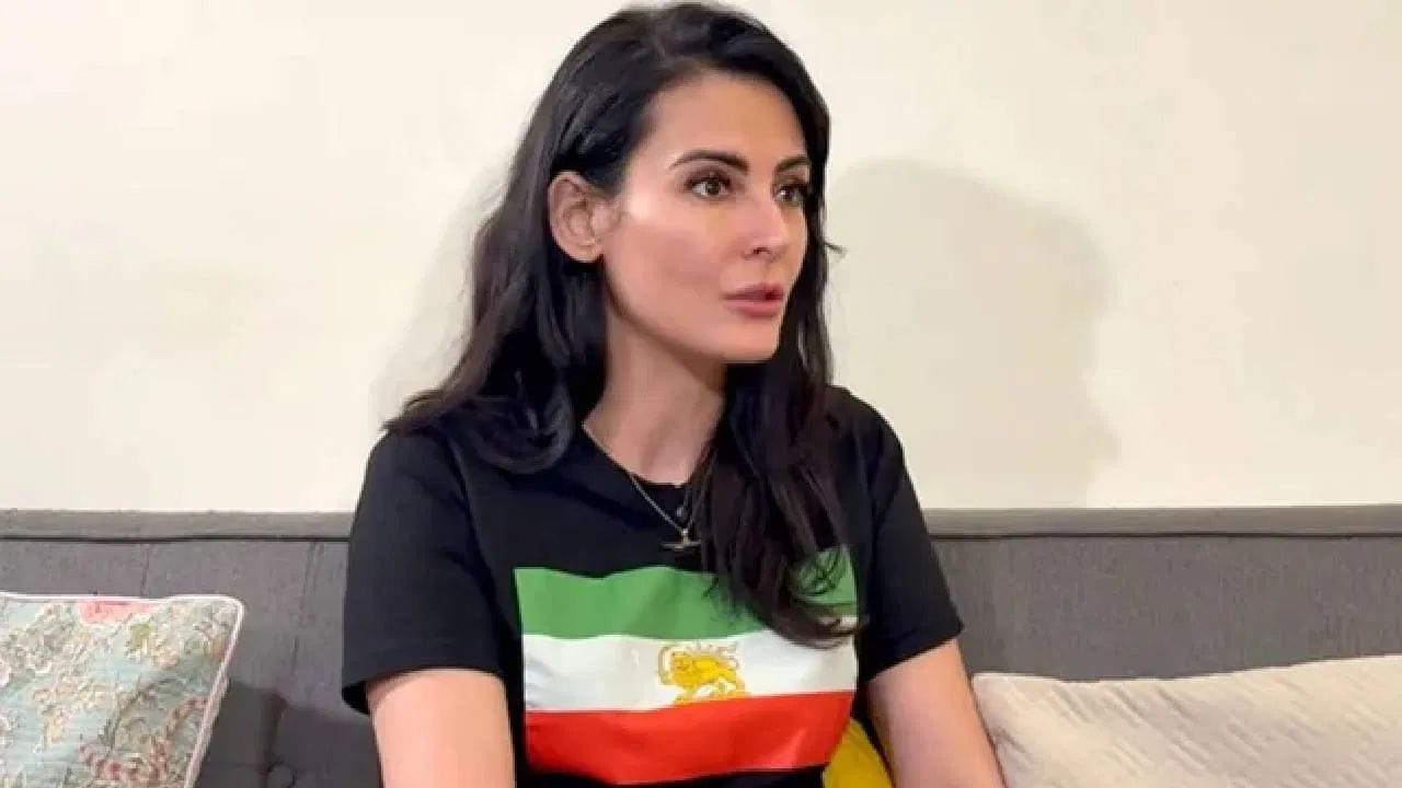 મંદાના કરીમી (Mandana Karimi): મંદાના કરીમીનો જન્મ ઈરાનના તેહરાનમાં થયો હતો. તેણે 'બિગ બોસ' સહિત ઘણી બોલિવુડ ફિલ્મોમાં કામ કર્યું છે. જો કે, તાજેતરમાં તેણે ઈરાન પરત જવાની ઈચ્છા વ્યક્ત કરી અને એવું નિવેદન આપ્યું કે, તેને ભારતમાં પોતાની સુરક્ષાને લઈને ડર લાગે છે.