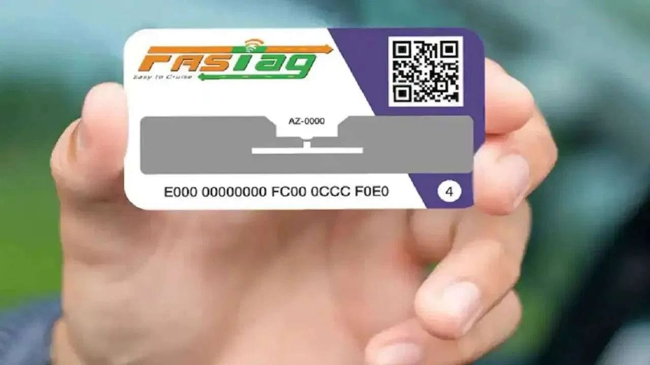 FASTagના ઉપયોગથી ટોલ પ્લાઝા પર લાંબી લાઇનોમાં ઉભા રહેવાની મુશ્કેલી દૂર થઈ ગઈ છે. ચુકવણી થતાં જ તમને SMS દ્વારા તરત જાણ કરવામાં આવે છે. તેમ છતાં, FASTag વિશે કેટલીક મહત્વપૂર્ણ બાબતો એવી છે જે ઘણા લોકો હજુ પણ જાણતા નથી.
