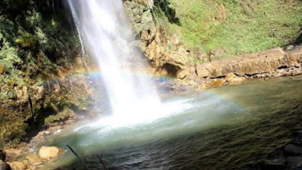 એવામાં શું તમે જાણો છો કે, ભારતમાં એક એવું ગામ પણ છે કે, જ્યાં માત્ર ભારતીયોને જ જવાની મંજૂરી છે અને કોઈ પણ વિદેશી પ્રવાસી ત્યાં પ્રવેશ કરી શકતો નથી?