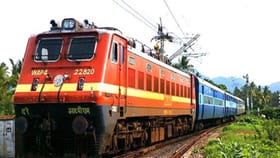 મુંબઈ-પુનાથી અમદાવાદ આવવા-જવા ચાર સુપરફાસ્ટ સ્પેશિયલ ટ્રેન દોડાવાશે