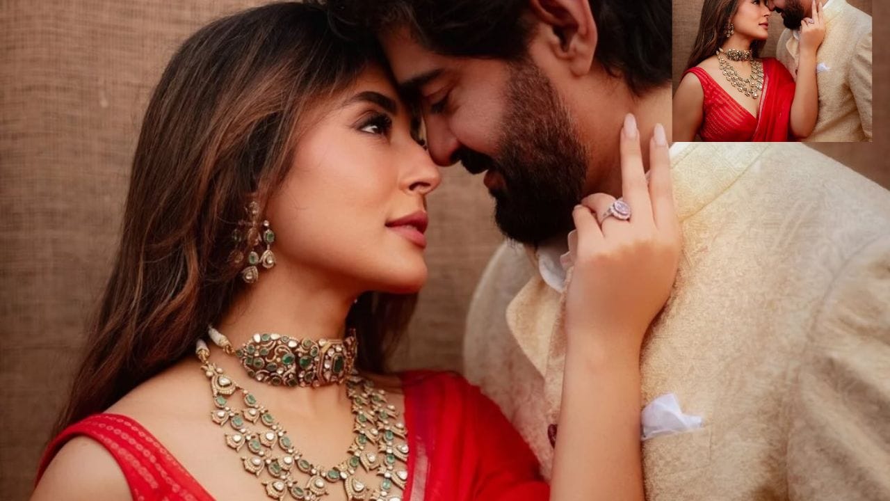 રિપોર્ટ મુજબ અભિનેત્રી દર વર્ષે 1.5 કરોડ રુપિયાની કમાણી કરે છે. તે તાંડવ, ગ્યારહ ગ્યારહ જેવી વેબ સીરિઝમાં પણ કામ કરી ચૂકી છે. તેમજ ઓટીટી સ્ટાર પણ બની ચૂકી છે.