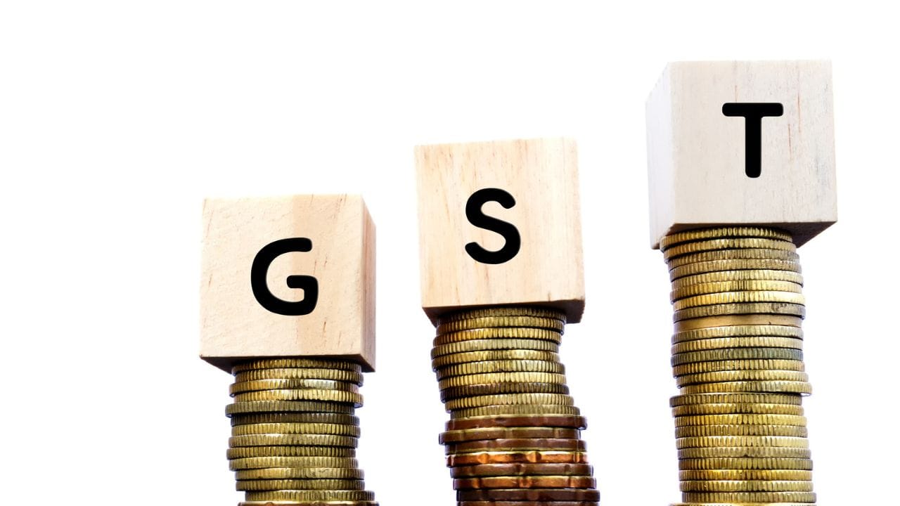 ARN દ્વારા સ્ટેટસ ટ્રેકિંગ કરી શકાય છે : એકવાર તમને ખાતરી થઈ જાય કે તમે દાખલ કરેલી બધી માહિતી સાચી છે, પછી "ચકાસણી" વિભાગમાં જાઓ. "EVC સાથે સબમિટ"(Submit with EVC) પર ક્લિક કરો. તમને તમારા મોબાઇલ ફોન પર એક અંતિમ OTP પ્રાપ્ત થશે, અને તેને દાખલ કરવાથી તમારી અરજી સફળતાપૂર્વક સબમિટ થઈ જશે. તમારી સ્ક્રીન પર અને તમારા ફોન પર એક એપ્લિકેશન રેફરન્સ નંબર (Application Reference Number – ARN) દેખાશે. આ નંબર હાથમાં રાખો, કારણ કે તે તમને ભવિષ્યમાં તમારી નોંધણી સ્થિતિને ટ્રેક કરવામાં મદદ કરશે.