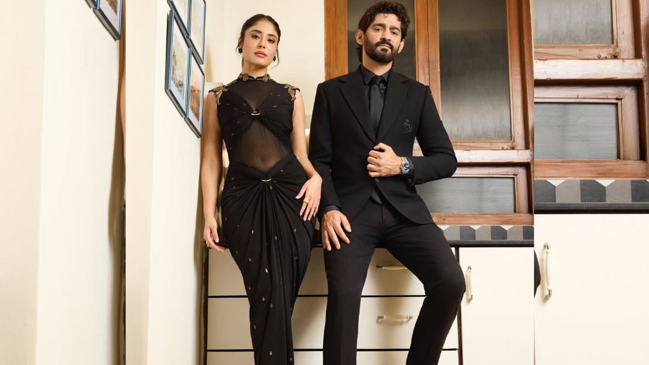 ગૌરવ કપૂર કૃતિકા કામરા કરતા સાત વર્ષ મોટો છે.ગૌરવ કપૂરની નેટવર્થ અંદાજે 40-56 કરોડ વચ્ચે છે. કૃતિકાના પતિ ગૌરવે આ નેટવર્થ કોમેન્ટ્રી કરી બનાવી છે. ચાહકોને બંન્નેને જોડી ખુબ જ પસંદ આવી રહી છે.