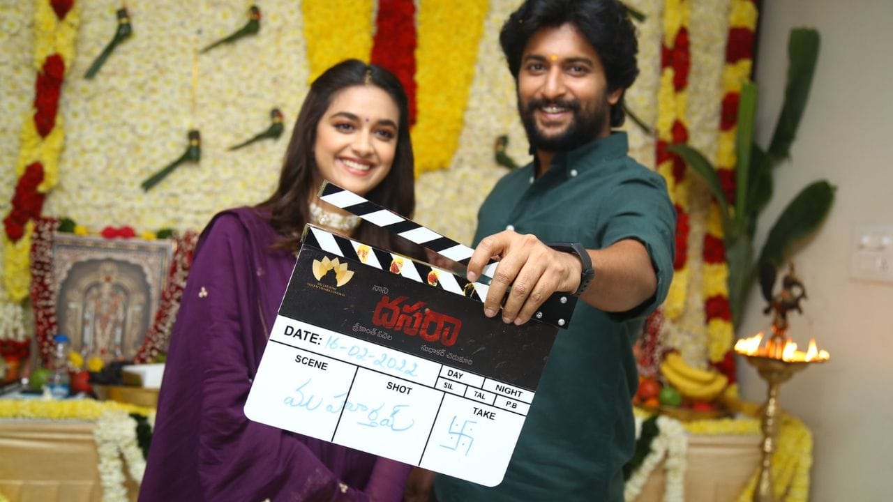 ઘંટા નવીન બાબુ એક ભારતીય અભિનેતા અને નિર્માતા છે જે મુખ્યત્વે તેલુગુ સિનેમામાં કામ કરે છે. તેઓ સૌથી વધુ કમાણી કરતા અને સૌથી લોકપ્રિય ભારતીય અભિનેતાઓમાંના એક છે,