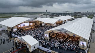 Breaking News : વરસાદનું એલર્ટ પણ તૈયારી પાકી ! 12 લાખ સ્ક્વેર ફીટમાં વોટરપ્રૂફ ટેન્ટ, બે લાખ લોકોની વ્યવસ્થા… જેવર એરપોર્ટ ઉદ્ઘાટન માટે તૈયાર