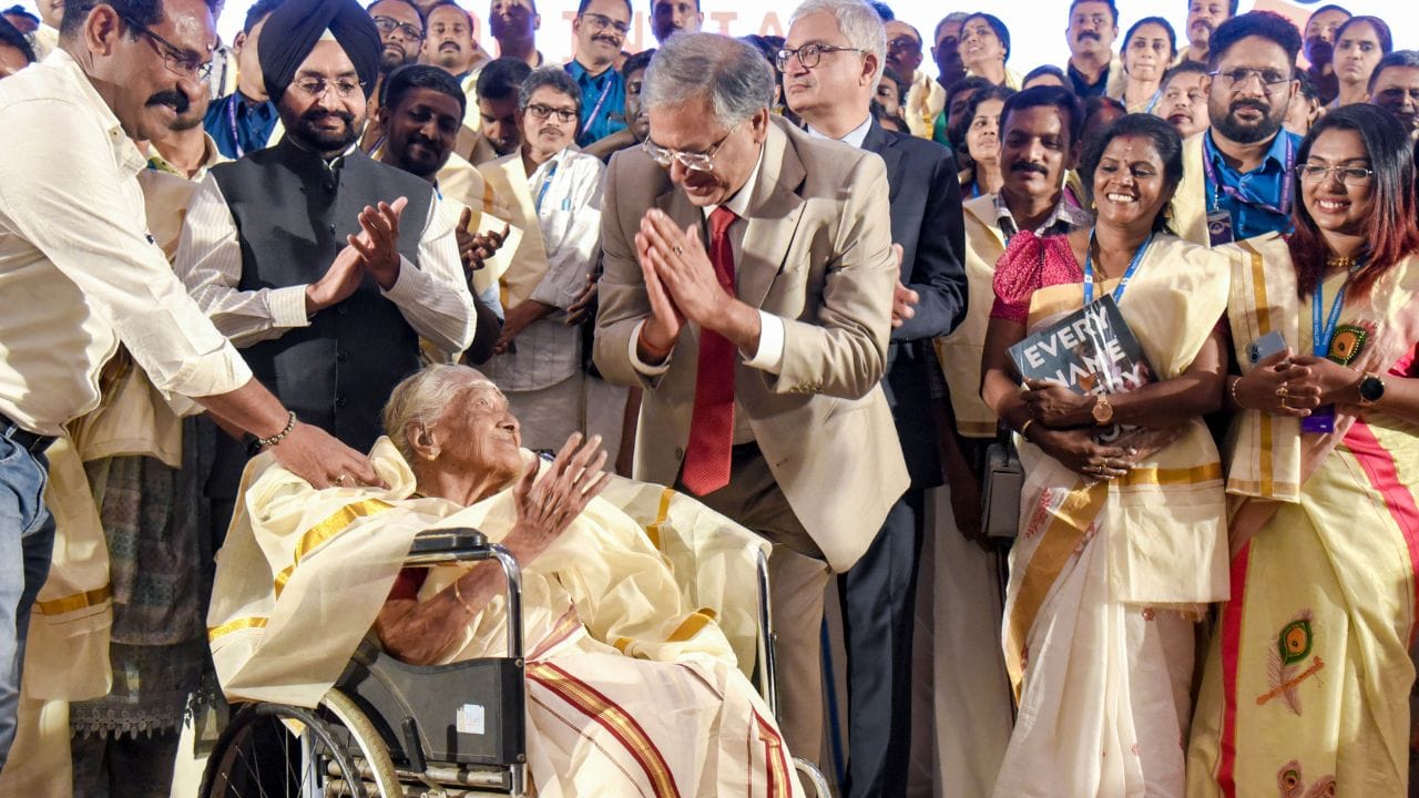 ત્યારબાદ તેઓ સંસદીય બાબતોના મંત્રાલય અને સહકાર મંત્રાલયમાં ભારત સરકારના સચિવ તરીકે સેવા આપી હતી. તેમના કાર્યકાળ દરમિયાન, સહકાર મંત્રાલયેબહુ-રાજ્ય સહકારી મંડળીઓ (MSCS) (સુધારો) અધિનિયમ, 2023,લાગુ કર્યો અને ત્રણ નવા રાષ્ટ્રીય સહકારી સંગઠનોની રચના કરી હતી, 