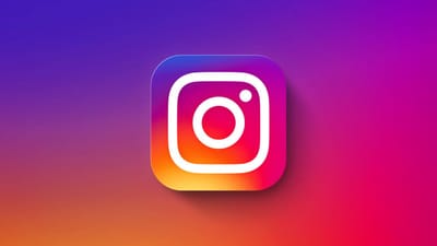 Instagram નો ઉપયોગ લોકો દિવસ દરમિયાન અનેકવાર  ફોટા અને વિડિઓ જોવા માટે કરતા હોય છે. આ ઉપરાંત મિત્રો સાથે ચેટિંગ કરવા, રિલ્સ સ્ક્રોલ કરવા,લોકોની સ્ટોરી જોવા માટે પણ કરતા હોય છે. કેટલીકવાર આપણે એપ્લિકેશન ખોલીએ છીએ ત્યારે  સામેની વ્યક્તિને તરત જ ખબર પડે છે કે આપણે ઑનલાઇન છીએ. આવા સમયે ઘણીવાર સામેની વ્યકિતને પ્રતિક્રિયા આપવાનું દબાણ બનતું હોય છે, ભલે તે સમયે આપણને વાત કરવાનું મન ન હોય. 
(ફોટો: google)