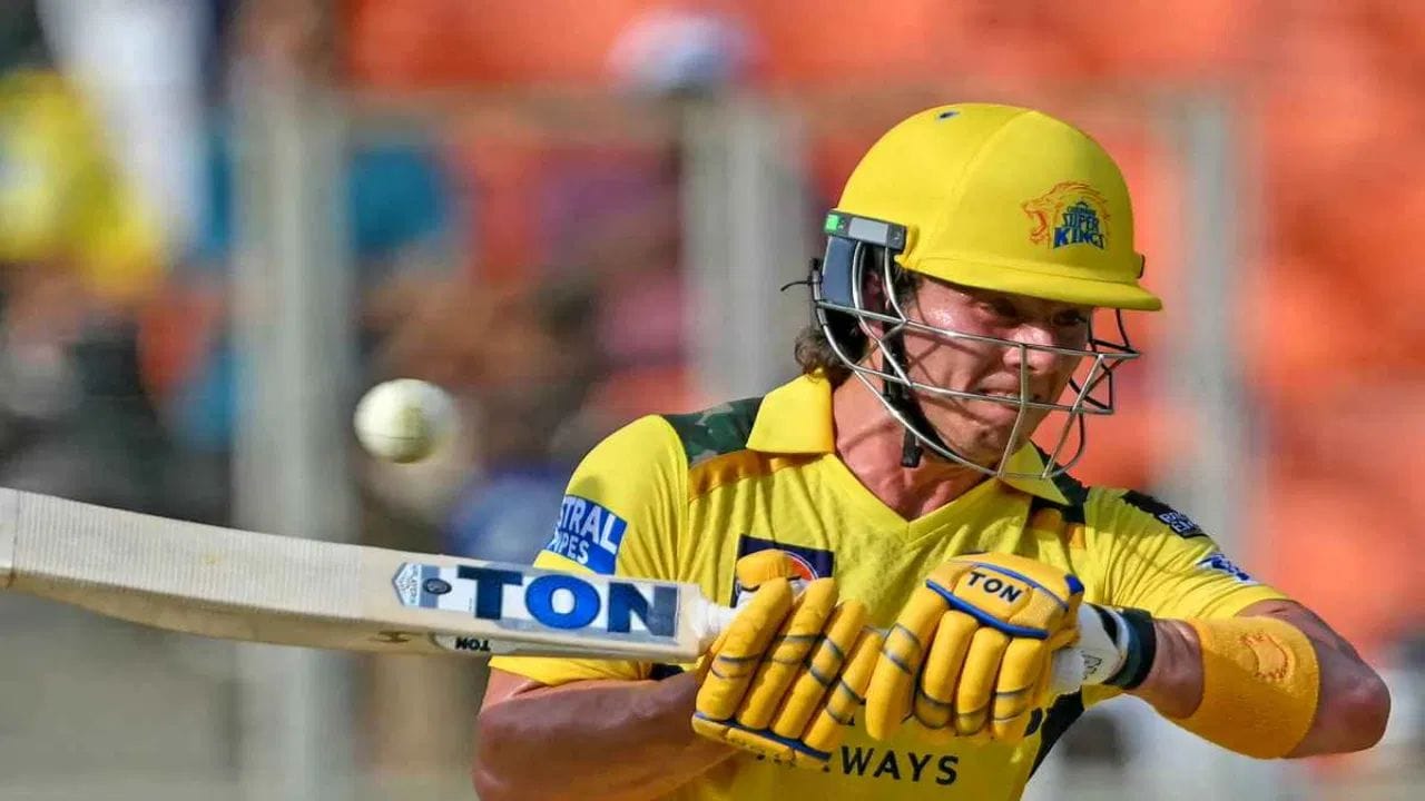 બ્રેવિસના આઈપીએલ કરિયરની વાત કરીએ તો, અત્યાર સુધી તેણે ટુર્નામેન્ટની 16 મેચ રમી છે. આ મેચોની 16 ઇનિંગ્સમાં બેટિંગ કરતા બ્રેવિસે 28.43 ની સરેરાશ અને 153.19 ના સ્ટ્રાઈક રેટથી 455 રન બનાવ્યા છે. આ દરમિયાન તેના બેટથી 2 અડધી સદી નીકળી, જેમાં હાઈ સ્કોર 57 રન રહ્યો. ઉલ્લેખનીય છે કે, બ્રેવિસે આઈપીએલ ડેબ્યુ વર્ષ 2022 માં મુંબઈ ઈન્ડિયન્સ તરફથી કર્યું હતું.