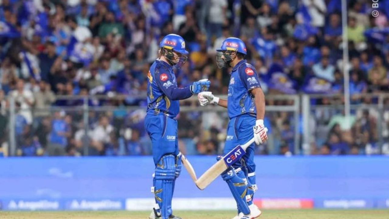 આ કારણે વૈભવ અરોરાનો આ છોડાયેલો કેચ હવે KKR માટે મોંઘો સાબિત થઈ શકે છે, કારણ કે એક સેટ બેટ્સમેનને બીજી તક આપવી ઘણીવાર મેચનું પરિણામ બદલી નાખે છે.(All Image - BCCI)