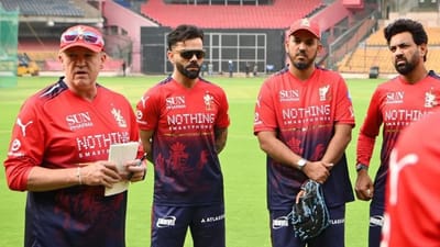 IPL 2026માં પોતાનો ખિતાબ બચાવવા રોયલ ચેલેન્જર્સ બેંગલોર પાછુ આવ્યું છે. નવા સિઝનની તૈયારી માટે RCBનું કેમ્પ 18 માર્ચથી  ઝડપે શરૂ થઈ ગયું છે અને ફેંસ જે પળની રાહ જોઈ રહ્યા હતા તે પણ હવે આવી ગઇ છે. (Photo: RCB)