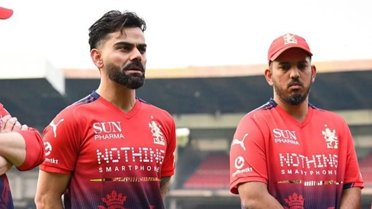 રસ્ટાઇલ જેવી પણ હોય, ફેંસની આશા એ જ રહેશે કે કોહલીની રમવાની રીત છેલ્લા 2 સિઝન જેવી જ રહે, જ્યાં તેમણે બેટથી કમાલ દર્શાવી અને ગયા સિઝનમાં ટીમ માટે પ્રથમ ખિતાબ જીતી લીધો.(Photo: RCB)