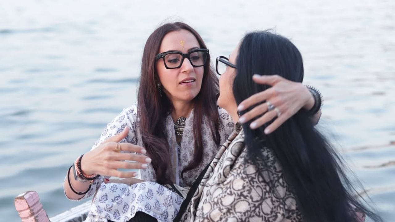 અરુણ સૌપ્રથમ ડોકટરોના જીવન પર આધારિત હિન્દી ટીવી સિરિયલ લાઇફલાઇન (જીવનરેખા) માં અને દૂરદર્શન પર તન્વી આઝમી સાથે અભિનય કરતી જોવા મળી હતી.  2008 ની હિટ ફિલ્મ જોધા અકબરમાં મહમ અંગાતરીકે એક આકર્ષક અભિનય આપ્યો હતો. 