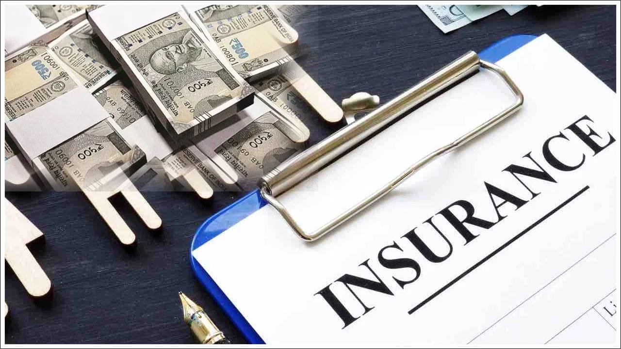 નાણાકીય વર્ષ 2024-25 માં LIC સામે સૌથી વધુ ફરિયાદો જોવા મળી હતી, જ્યારે આ બાબતે બીજા સ્થાને સ્ટાર હેલ્થ એન્ડ અલાઈડ ઇન્સ્યોરન્સ કંપની લિમિટેડનું નામ છે. નાણાકીય વર્ષ 2024-25 દરમિયાન વીમા કંપનીઓ સામે મળેલી ફરિયાદોના આંકડા મુજબ, એલઆઈસી (LIC) સૌથી વધુ 74,104 ફરિયાદો સાથે પ્રથમ ક્રમે છે. ત્યારબાદ સ્ટાર હેલ્થ એન્ડ અલાઈડ ઇન્સ્યોરન્સ કંપની સામે 20,527 અને નેશનલ ઇન્સ્યોરન્સ કંપની લિમિટેડ સામે 12,859 ફરિયાદો નોંધાઈ છે. કેર હેલ્થ ઇન્સ્યોરન્સ અને યુનાઈટેડ ઈન્ડિયા ઇન્સ્યોરન્સ બંનેએ પણ 10,000 થી વધુ ફરિયાદોનો આંકડો વટાવ્યો છે, જે અનુક્રમે 10,281 અને 10,126 છે.