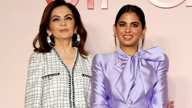 Oscar 2026માં ઈશા અંબાણી વિન્ટેજ ગાઉનમાં કરી એન્ટ્રી