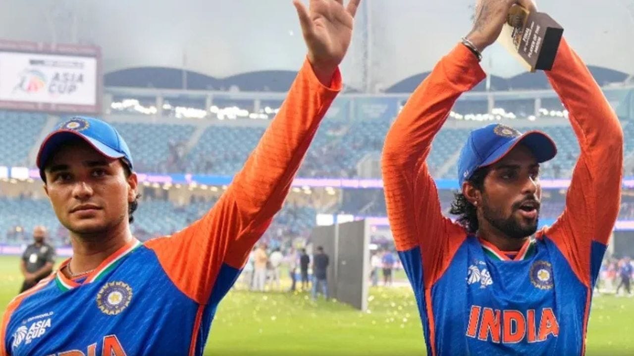 ગ્રેડ C માં અક્ષર પટેલ, રિંકુ સિંહ, તિલક વર્મા, શિવમ દુબે, અર્શદીપ સિંહ, સંજુ સેમસન, પ્રસિદ્ધ કૃષ્ણા, આકાશ દીપ, ધ્રુવ જુરેલ, હર્ષિત રાણા, વરુણ ચક્રવર્તી, નીતિશ કુમાર રેડ્ડી, અભિષેક શર્મા, સાઈ સુદર્શન, રવિ બિશ્નોઈ અને ઋતુરાજ ગાયકવાડ છે. (PC:PTI/X)