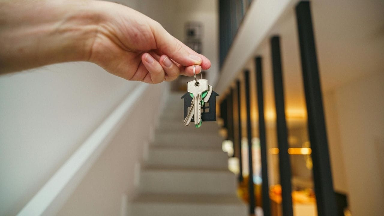 સમારકામ માટેના મુખ્ય નિયમો મોટું સમારકામ મકાન માલિકનું અને રોજિંદા નાની મોટું સમારકામ (જેમ કે નળ બદલવો, પાણી લીકેજ થવું,બ્લબ બદલવો)ની જવાબદારી ભાડુઆતની હોય છે.