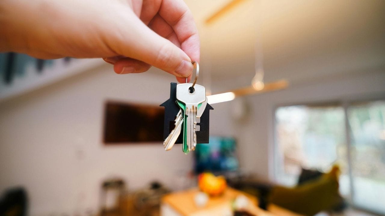 વિડિઓ બનાવવી શેર કરી ભાડૂઆતે મકાનમાલિકને મોકલવો જરુરી છે. તેમજ સમારકામ પહેલાં લેખિત સૂચના (સામાન્ય રીતે 30 દિવસ) આપવી જરુરી છે.તેમજ જે સમારકામ ખર્ચ કર્યું છે. તેનું બિલ અથવા રસીદ હોવી આવશ્યક છે.મકાનમાલિકની સંમતિ વિના એક સમયે ભાડાના 50% થી વધુ રકમ કાપી શકાતી નથી.