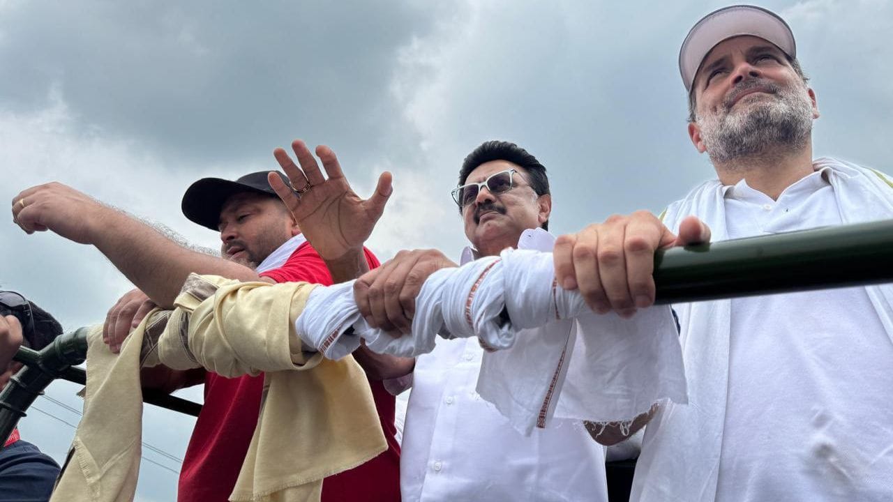 મુથુવેલ કરુણાનિધિ સ્ટાલિન જેમણે 2021 થી તમિલનાડુના આઠમા મુખ્યમંત્રી તરીકે સેવા આપી છે. જાન્યુઆરી 2017 થી ઓગસ્ટ 2018 સુધી પાર્ટીના કાર્યકારી પ્રમુખ તરીકે સેવા આપ્યા બાદ તેઓ 28 ઓગસ્ટ 2018ના રોજ દ્રવિડ મુનેત્ર કઝગમ (DMK)ના પ્રમુખ બન્યા હતા.