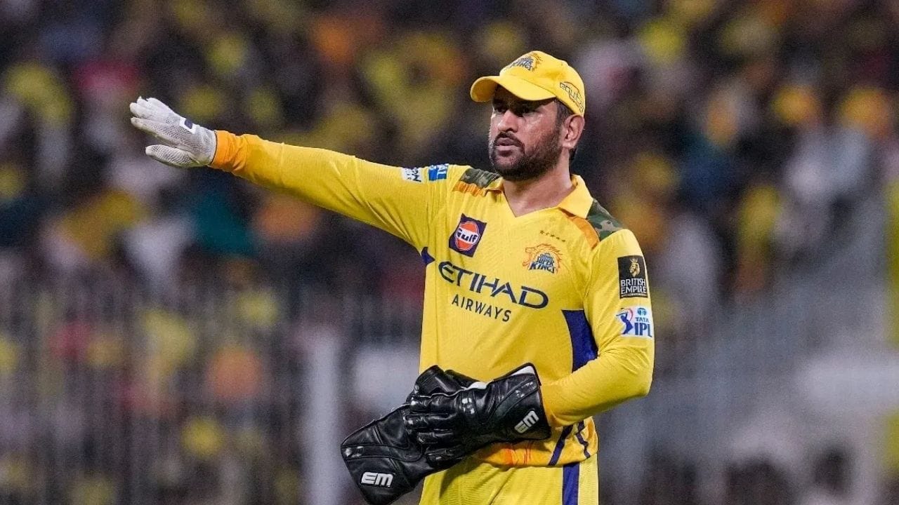 ટીમ 5 એપ્રિલે ડિફેન્ડિંગ ચેમ્પિયન રોયલ ચેલેન્જર્સ બેંગલુરુ સામે તેમના હોમ ગ્રાઉન્ડ પર ત્રીજી મેચ રમવાની છે - એક ખૂબ જ અપેક્ષિત મુકાબલો જેની દરેક આતુરતાથી રાહ જોઈ રહ્યા છે. ધોની આ ત્રણેય મેચો ચૂકી જાય તેવી શક્યતા છે. તેનું ક્રિકેટમાં વાપસી 11 એપ્રિલે દિલ્હી કેપિટલ્સ સામેની મેચમાં થઈ શકે છે.