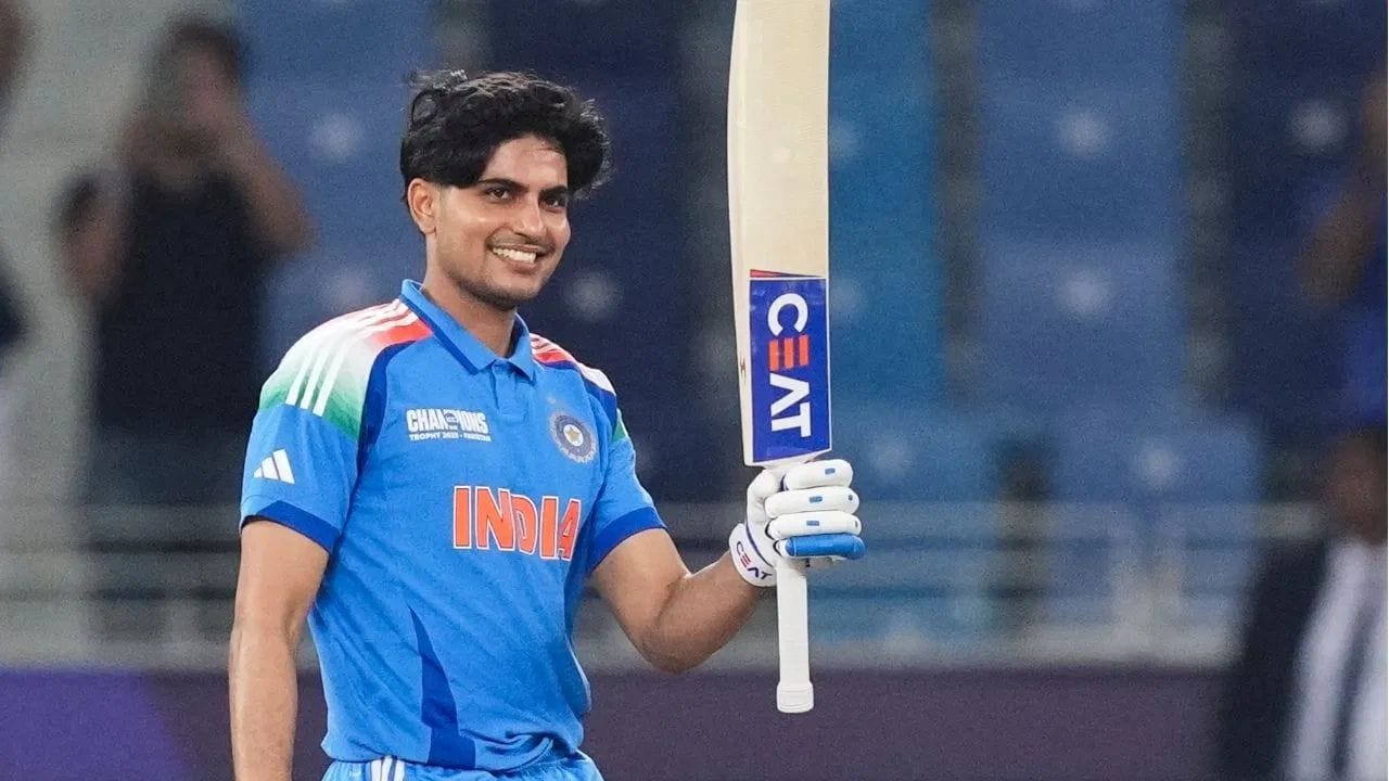 આંકડાઓ પર નજર કરીએ તો ગિલે 2025 દરમિયાન ત્રણેય ફોર્મેટમાં કુલ 42 ઈનિંગ્સમાં લગભગ 49ની સરેરાશથી 1764 રન બનાવ્યા હતા. તેની ઈનિંગ્સમાં સાત સદી અને ત્રણ અડધી સદીનો સમાવેશ થાય છે. ભલે T20 ફોર્મેટમાં તેનું પ્રદર્શન એવરેજ રહ્યું હોય, પરંતુ કુલ મળીને તેનું વર્ષ ખૂબ સફળ રહ્યું હતું.