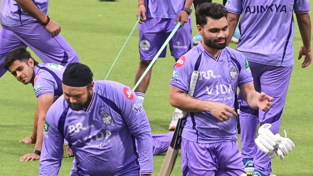 રિંકુ સિંહને 24 માર્ચની સાંજે 5 વાગ્યે લખનઉ સ્થિત લોકભવનમાં યુપીના મુખ્યમંત્રી રિઝનલ સ્પોર્ટસ ઓફિસર નિયુક્તિ પત્ર આપશે. રિંકુ સિંહની સાથે અલગ અલગ રમત સાથે જોડાયેલા 6 અન્ય ઈન્ટરનેશનલ ખેલાડીઓને પણ નિયુક્તિ પત્ર સોંપવામાં આવશે.