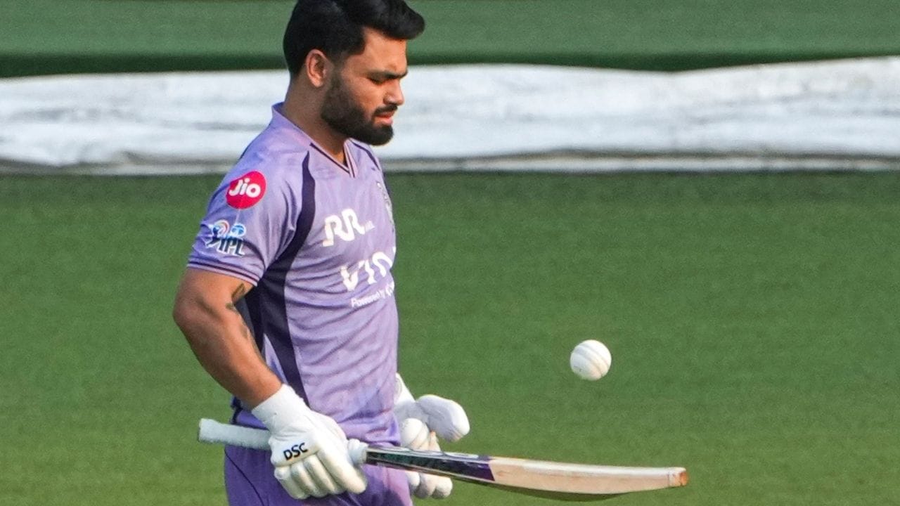 રિંકુ સિહ સિવાય જે ખેલાડીઓને પત્ર આપવામાં આવશે. તેમાં પેરિસ ઓલિમ્પિકમાં બ્રોન્ઝ મેડાલિસ્ટ જીતનાર ભારતીય હોકી ટીમનો સભ્ય રાજકુમાર પાલ છે. જેમણે ગાઝીપુરમાં DSP  બનાવવામાં આવ્યો છે. 