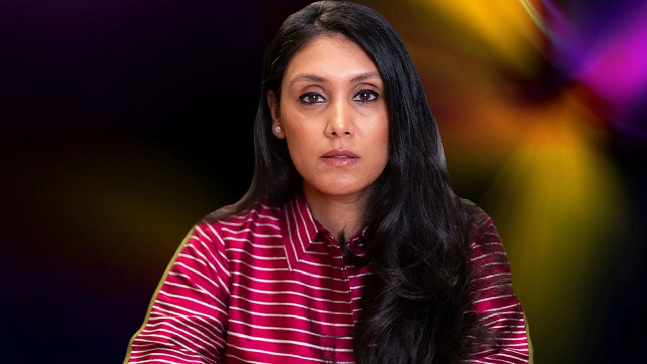 રોશની નાદર મલ્હોત્રા HCL ટેકના ચેરપર્સન છે. તેમણે 2020 માં તેમના પતિ શિવ નાદર પાસેથી કંપનીની બાગડોર સંભાળી હતી. M3M હુરુન ઇન્ડિયા રિચ લિસ્ટ 2025 અનુસાર, તેઓ ₹2.84 લાખ કરોડની કુલ સંપત્તિ સાથે ભારતની સૌથી ધનિક મહિલા બન્યા અને યાદીમાં ત્રીજા ક્રમે રહ્યા. રોશની નાદર શિવ નાદર ફાઉન્ડેશનના ટ્રસ્ટી પણ છે અને શિક્ષણ ક્ષેત્રે એક્ટિવ ભૂમિકા ભજવે છે.
