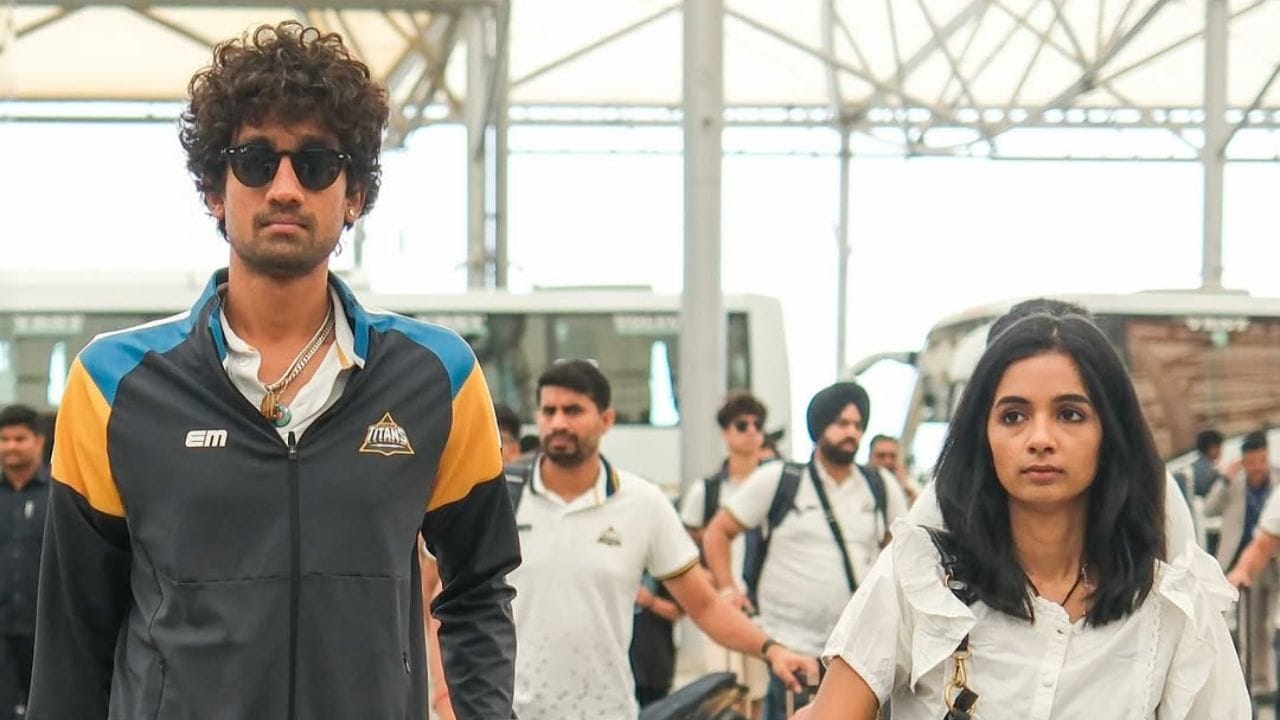 2020ના IPL ઓક્શનમાં, તેમને 2020 ઇન્ડિયન પ્રીમિયર લીગ માટે ચેન્નાઈ સુપર કિંગ્સ દ્વારા ૨૦ લાખના બેઝ પ્રાઈસ પર ખરીદવામાં આવ્યો હતો. તેમને 2022 ઇન્ડિયન પ્રીમિયર લીગ (IPL)ના ઓક્શનમાં ગુજરાત ટાઇટન્સ દ્વારા ૩ કરોડની પ્રાઈઝમાં ખરીદવામાં આવ્યો હતો.