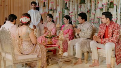 ક્રિકેટના ભગવાન સચિન તેંડુલકરની દીકરી સારા તેંડુલકર ભલે ફિલ્મ ઇન્ડસ્ટ્રીથી દૂર હોય, પરંતુ તેની ફેશન સેન્સ કોઈ બોલિવૂડ સ્ટારથી ઓછી નથી. હાલમાં તેના એક ઇન્સ્ટાગ્રામ લુકે સોશિયલ મીડિયા પર ધૂમ મચાવી દીધી છે.