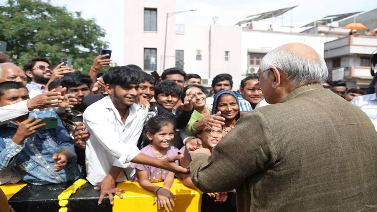સતાધાર ફ્લાયઓવર બ્રિજનું લોકાર્પણ થતાં વાહનચાલકોમાં ખુશીનો માહોલ જોવા મળ્યો હતો.