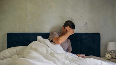 આખો દિવસ થાકનો અનુભવ છતા રિપોર્ટ નોર્મલ? હોઇ શકે છે આ 4 છુપી બીમારીનું કારણ