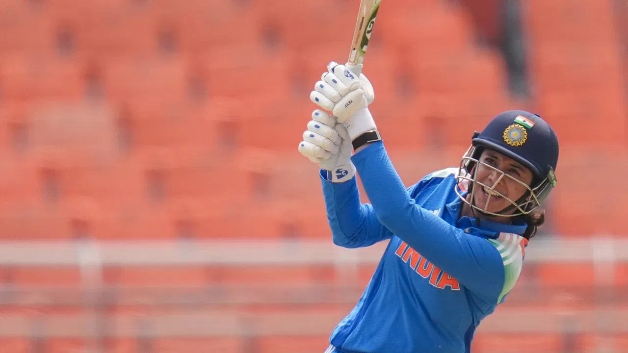 સ્મૃતિ મંધાનાનો T20 આંતરરાષ્ટ્રીય મેચોમાં પણ શાનદાર રેકોર્ડ છે. તેણીએ 160 મેચોમાં 30.43 ની સરેરાશથી 4,231 રન બનાવ્યા છે, જેમાં એક સદીનો સમાવેશ થાય છે. મંધાના હાલમાં વિશ્વની નંબર 2 T20I બેટ્સમેન છે. (PC: PTI/X)