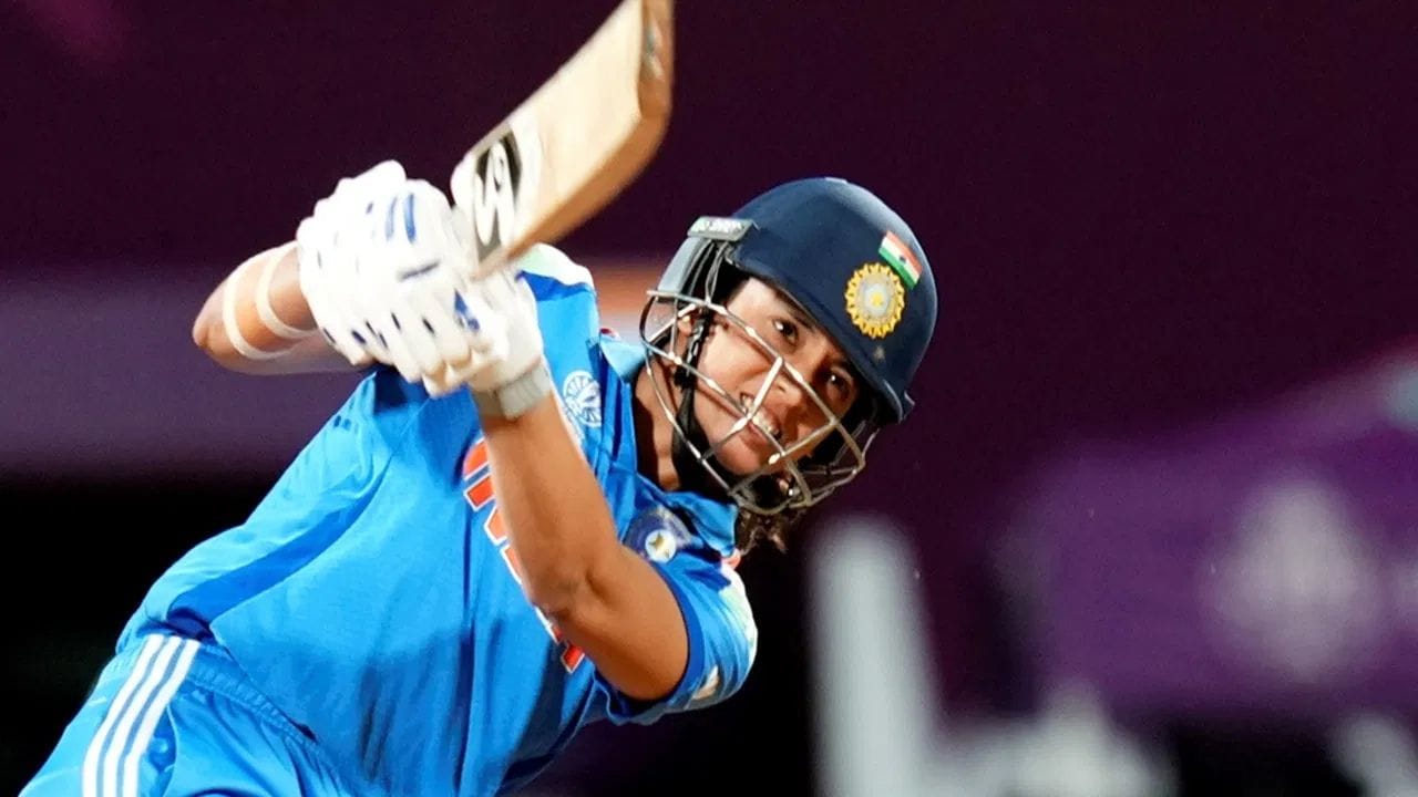 સ્મૃતિ મંધાનાએ ઓસ્ટ્રેલિયા સામેની ODI શ્રેણીમાં ખાસ કંઈ ખાસ સારું પ્રદર્શન કર્યું ન હતું, તેણે બ્રિસ્બેનમાં 58 અને હોબાર્ટમાં 31 રન બનાવ્યા હતા, છતાં તે બેટિંગ રેન્કિંગમાં ટોચ પર પહોંચી ગઈ છે.