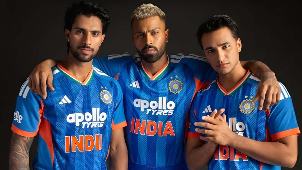 જો કે, જો બંને સેમિફાઇનલ એક જ દિવસે યોજાશે, તો મેચોનો સમય અલગ અલગ હશે. નિયમ મુજબ, રિઝર્વ ડે પર રમાશે બપોરે 3 વાગ્યે. આનાથી બે મેચ ટકરાતા અટકશે, જેનાથી ચાહકો બંને મહત્વપૂર્ણ મેચનો સંપૂર્ણ આનંદ માણી શકશે. મેચના દિવસે વધારાનો સમય પણ આપવામાં આવે છે, પરંતુ પરિણામ નક્કી કરી શકાય તે માટે રિઝર્વ ડે પર વધુ સુગમતા આપવામાં આવે છે.(ફોટો ક્રેડિટ- સોશિયલ મીડિયા)