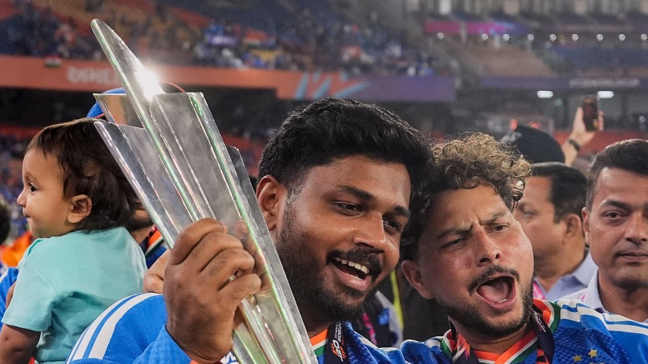  સંજુ સેમસન 2026માં ફાઈનલ સહિત 5 મેચમાં શાનદાર ઈનિગ્સ રમી છે. તેમજ ટીમને ચેમ્પિયન બનાવવામાં મહત્વનો રોલ નિભાવ્યો છે. સંજુ સેમસન 2024ની ચેમ્પિયન ટીમનો ભાગ હતો પરંતુ તેને પ્લેંઈગ 11માં તક મળી ન હતી. (ALL PHOTO : PTI)