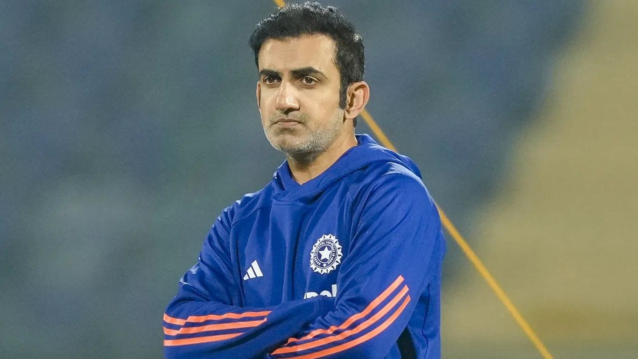 ગંભીરે સ્વીકાર્યું કે છેલ્લા દોઢ વર્ષમાં તેનાથી પણ કેટલીક ભૂલો થઈ હશે. તેણે કહ્યું કે માણસ તરીકે ભૂલો થવી સ્વાભાવિક છે. તેમ છતાં, કોઈ નિર્ણય લેતા સમયે ઈરાદો સારો હોવો સૌથી મહત્વપૂર્ણ છે. જો સારા ઈરાદા સાથે ખોટો નિર્ણય લેવાય તો તે સ્વીકાર્ય છે, પરંતુ ખોટા ઈરાદા સાથે લેવાયેલો નિર્ણય ક્યારેય યોગ્ય નથી.