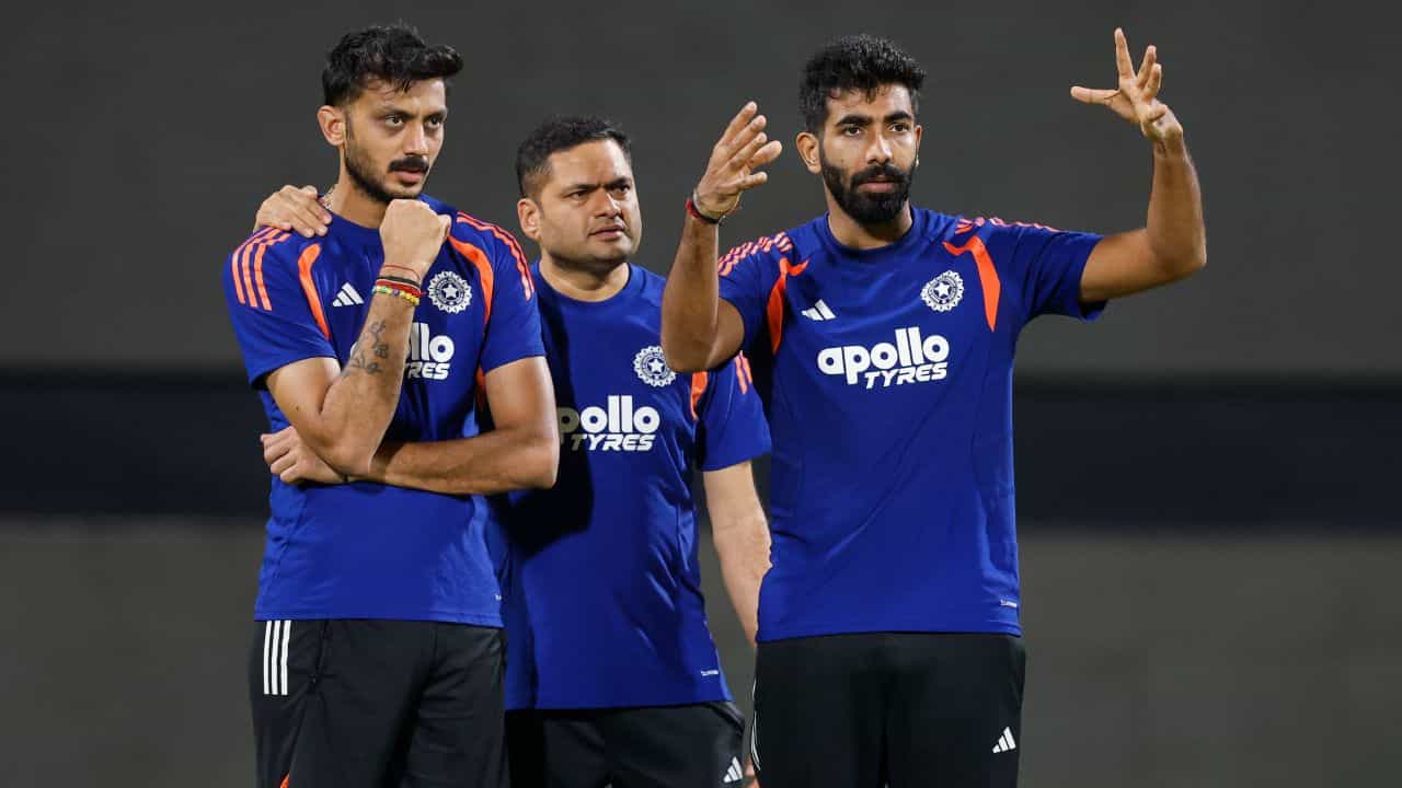 T20 WC Breaking : ચંદ્રગ્રહણની ટીમ ઈન્ડિયા પર પડી અસર, સેમિફાઇનલ પહેલા પ્રેક્ટિસ સેશન મોડું શરૂ થયું