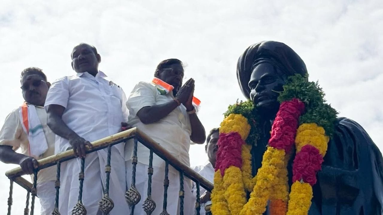 કોંગ્રેસના વરિષ્ઠ નેતા અને પુડુચેરીના ભૂતપૂર્વ મુખ્યમંત્રી વી. નારાયણસામીને 9 એપ્રિલે યોજાનારી વિધાનસભા ચૂંટણી માટે ટિકિટ આપવામાં ન આવતા તેમના સમર્થકો   ગુસ્સે થયા છે.તેમના સમર્થકોએ પુડુચેરીમાં વિરોધ પ્રદર્શન કર્યું.