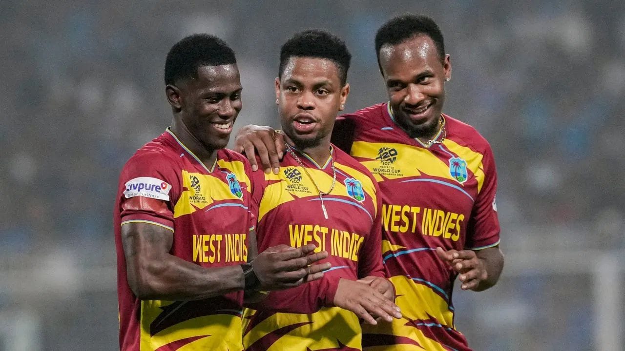 વેસ્ટ ઈન્ડિઝની ટીમ ટુર્નામેન્ટમાંથી બહાર થઈ ગઈ હોવા છતાં, તેમને ICC તરફથી મોટી ઈનામી રકમ મળશે. ICC ની પ્રાઈઝ મની પોલીસી હેઠળ, બધી ભાગ લેતી ટીમોને અલગ-અલગ રકમ મળે છે.