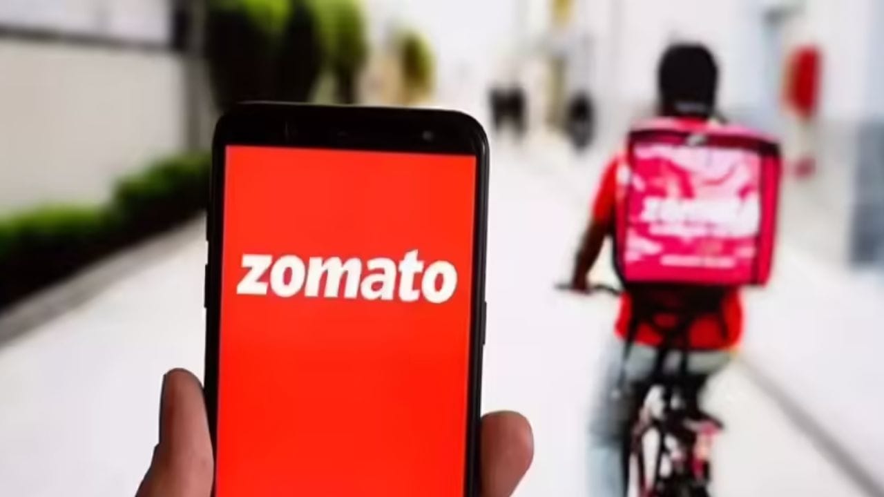 નફો કેટલો થશે?: એવું કહેવામાં આવી રહ્યું છે કે પ્લેટફોર્મ ફીમાં પ્રતિ ઓર્ડર રૂપિયા 2.40 નો વધારો કરવાથી દર ત્રણ મહિને આશરે રૂપિયા 64-65 કરોડનો વધારાનો નફો થવાની ધારણા છે.