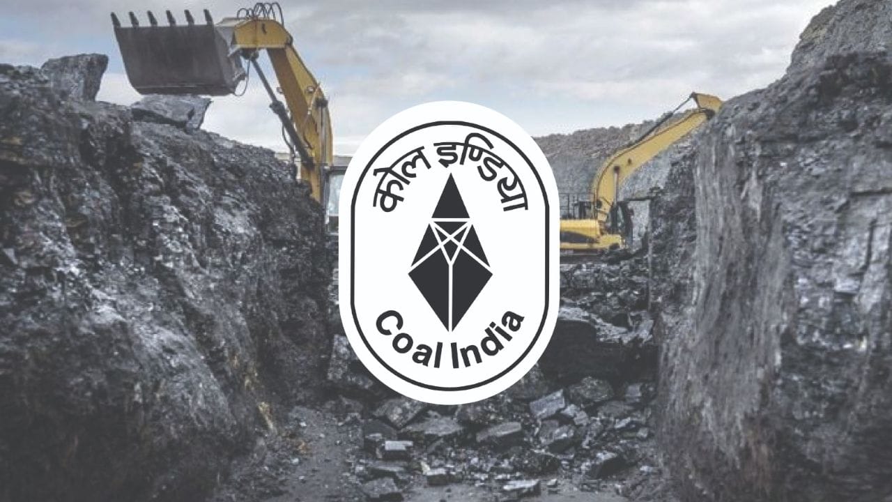 કોલ ઇન્ડિયામાં મજબૂત તેજી જોવા મળી રહી છે. ત્રણ ટ્રેડિંગ સત્રોમાં શેરમાં લગભગ 9%નો ઉછાળો આવ્યો છે. કોલ ઇન્ડિયા કેમ તેજીમાં છે? યુરોપિયન થર્મલ કોલસાના ભાવમાં વધારા પર એક નજર તેને ટેકો આપી રહી છે. ત્યારે આજે શેર બજારમાં કોલ ઈન્ડિયાની શેર પ્રાઈઝના ઉછાળા પાછળ શું છે કારણ ચાલો સમજીએ. (ફોટો ક્રેડિટ- સોશિયલ મીડિયા)