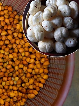 Weight Loss: વજન ઘટાડવા માટે નાસ્તામાં ચણા ખાવા કે મખાના?