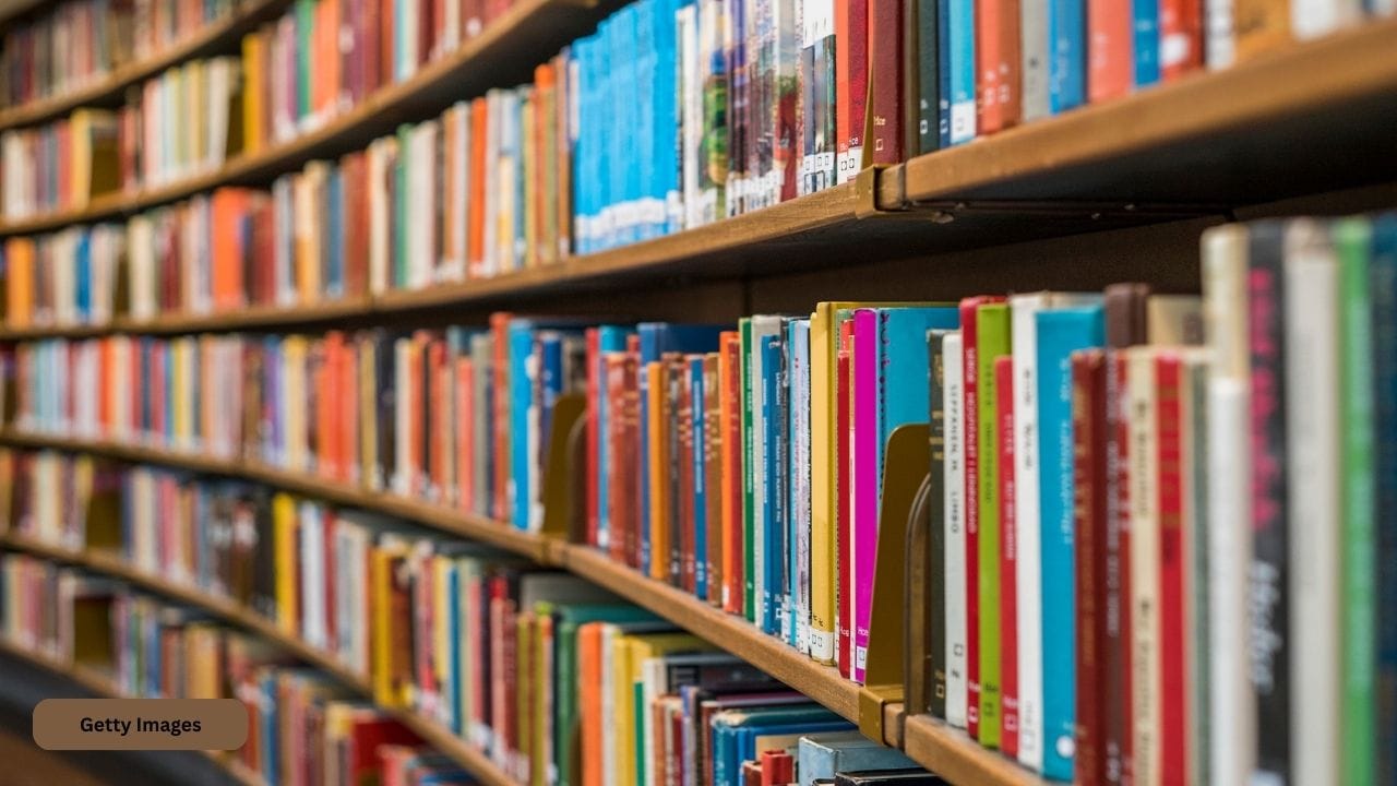 નોંધ: ઉપરોક્ત લેખમાં આપવામાં આવેલી માહિતી પ્રારંભિકછે. અમે આ માહિતીની પુષ્ટિ કે સમર્થન કરતા નથી. અમારો હેતુ આ લેખ દ્વારા અંધશ્રદ્ધા ફેલાવવાનો નથી. ઉપરોક્ત લેખમાં આપવામાં આવેલી માહિતીના આધારે કોઈપણ નિર્ણય લેતા પહેલા, કૃપા કરીને સંબંધિત ક્ષેત્રના નિષ્ણાતોની સલાહ લો. (ફોટો સૌજન્ય: મેટા એઆઈ)