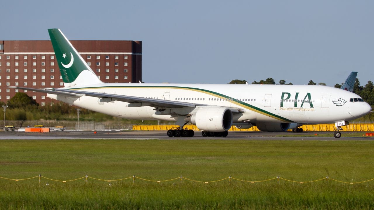 હબીબના શબ્દોમાં કહીએ તો જો પરિસ્થિતિ આવી જ ચાલુ રહેશે તો PIA "બંધ કરવાની ફરજ પડશે." કોઈપણ દેશની સરકારી એરલાઇનના વડાનું આવું નિવેદન સૂચવે છે કે કટોકટી નિયંત્રણ બહાર વધી રહી છે. આ ઘણા મુસાફરો માટે એક મોટો ફટકો છે કોનું આવવું અને જવું આ સંસ્થા પર આધાર રાખે છે.