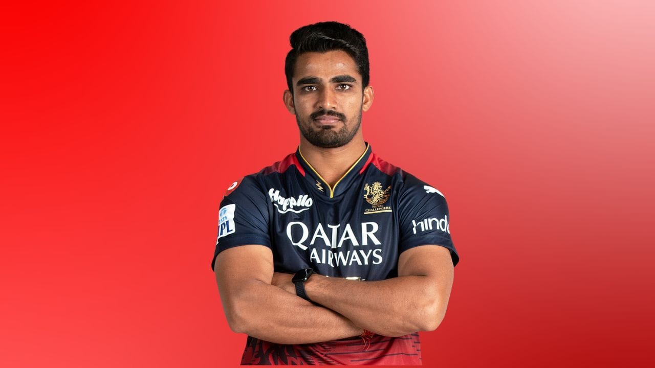 બીજો વિકલ્પ છે મહિપાલ લોમરોર, જેણે ગયા સિઝનમાં આક્રમક બેટિંગથી ધ્યાન ખેંચ્યું હતું. ખાસ કરીને સ્પિન સામે તેની આક્રમકતા ચેપોક જેવી પિચ પર ફાયદાકારક બની શકે છે. લોમરોર ટીમમાં ફ્લોટર તરીકે મહત્વપૂર્ણ ભૂમિકા ભજવી શકે છે.