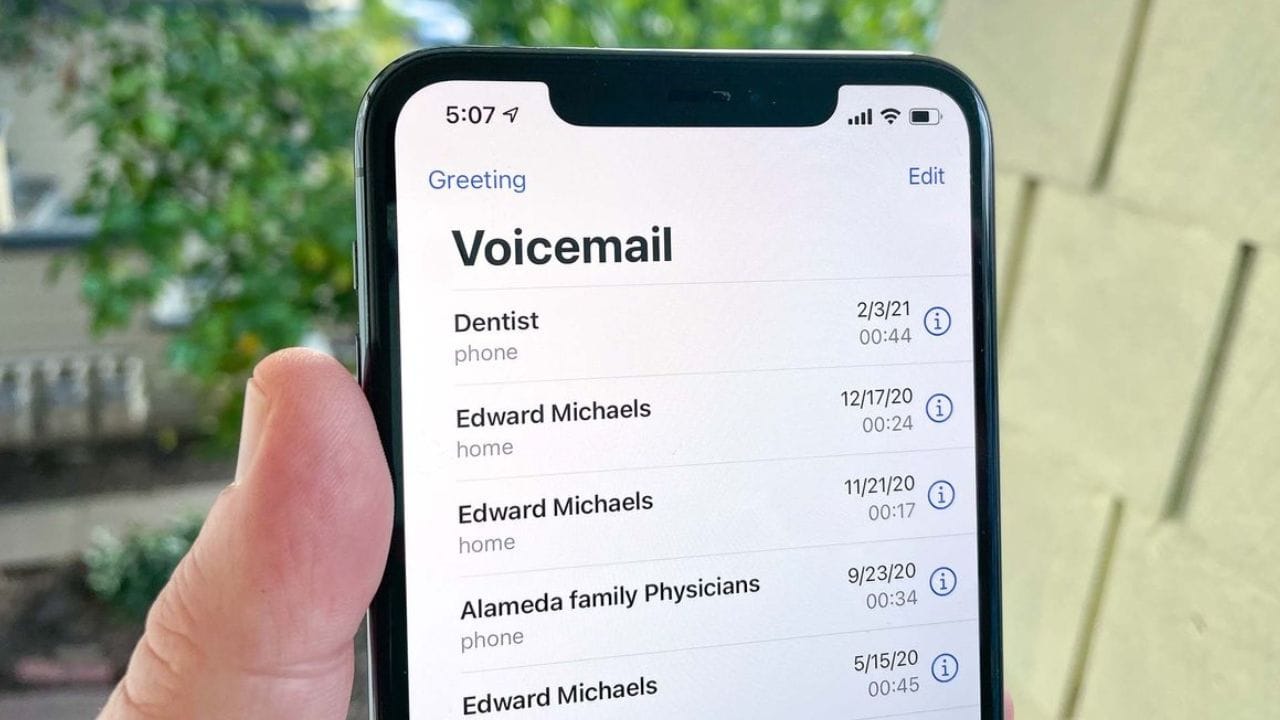  જો તમે આ સુવિધાનો ઉપયોગ કરવા માંગતા હો, તો ફક્ત આ સરળ પગલાં અનુસરો જે માટે પહેલા, તમારા ફોનની સંપર્ક સૂચિ ખોલો અને તે ચોક્કસ સંપર્ક પસંદ કરો જેના કૉલ તમે ટાળવા માંગો છો. (ફોટો ક્રેડિટ-સોશિયલ મીડિયા)