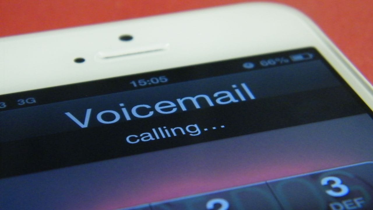 આ સુવિધા મોટાભાગના Android સ્માર્ટફોન પર ઉપલબ્ધ છે. જો કે, આ ચોક્કસ વિકલ્પ iPhone પર ઉપલબ્ધ નથી. અજાણ્યા નંબરો પરથી આવતા કોલ ટાળવા માટે આઇફોન વપરાશકર્તાઓ "Silence Unknown Callers" વિકલ્પનો ઉપયોગ કરી શકે છે. (ફોટો ક્રેડિટ-સોશિયલ મીડિયા)