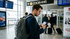 બોર્ડિંગ પાસ પરના કોડ્સનું રહસ્ય: મુસાફરી પહેલા જાણો આ વાતો