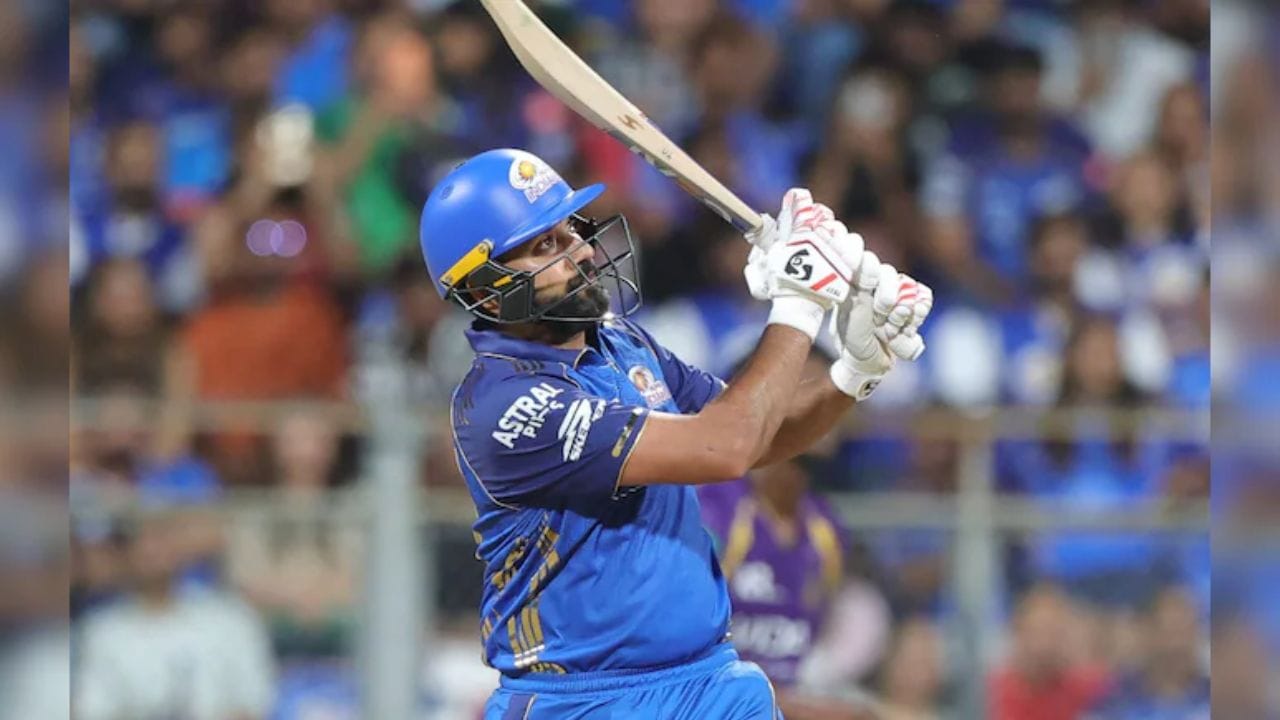 તે હાલમાં એક જ ફ્રેન્ચાઇઝી માટે સૌથી વધુ રન બનાવનારા બેટ્સમેનોની યાદીમાં બીજા ક્રમે છે. આ યાદીમાં રોહિતથી આગળ એકમાત્ર ખેલાડી વિરાટ કોહલી છે, જેણે RCB વતી રમતા 8,840 રન બનાવ્યા છે.