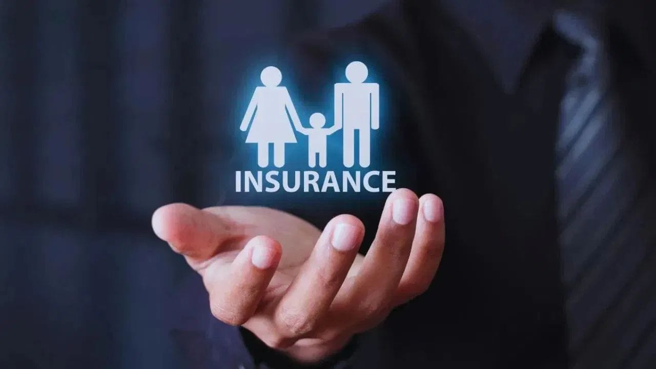 હવે ગ્રાહકોએ પણ જાગૃત થવાની જરૂર છે. આગામી સમયમાં જ્યારે તમે વીમો ખરીદશો, ત્યારે તમને બદલાયેલો અને વધુ સુરક્ષિત અનુભવ જોવા મળી શકે છે.